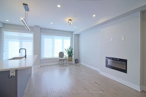 60 Harvey Bunker Cres, Markham, ON L6C 3K4