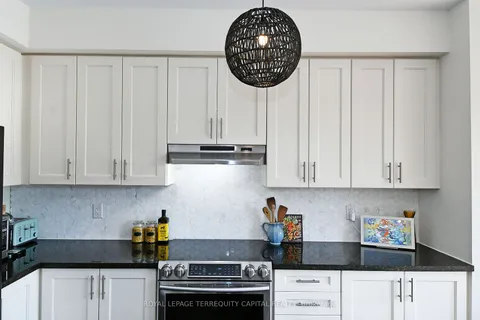 62 Duncombe Lane, Richmond Hill, ON L4C 0Z9