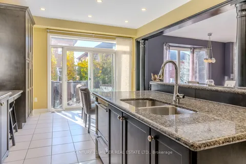 63 Chayna Cres, Vaughan, ON L6A 0N1