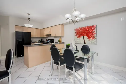 71 Sgotto Blvd, Vaughan, ON L4H 1W8