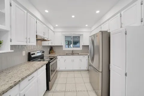 182 Tall Grass Tr, Vaughan, ON L4L 3P8