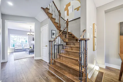 106 Lebovic Dr, Richmond Hill, ON L4E 5C1