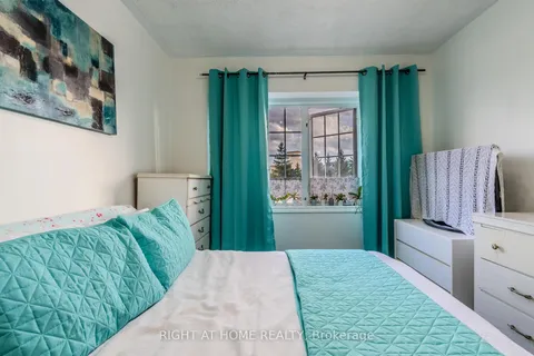 76 Fieldstone Dr, Vaughan, ON L4L 9H2