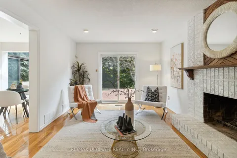 27 Blackwell Crt, Markham, ON L3R 0C5