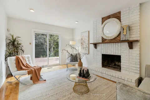 27 Blackwell Crt, Markham, ON L3R 0C5