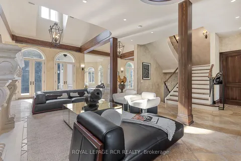 55 Greenvalley Circ, Whitchurch-Stouffville, ON L4A 2L4