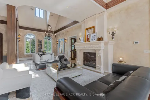 55 Greenvalley Circ, Whitchurch-Stouffville, ON L4A 2L4