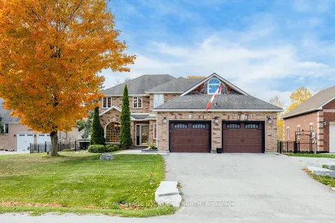 3580 Linda St, Innisfil, ON L9S 2L2
