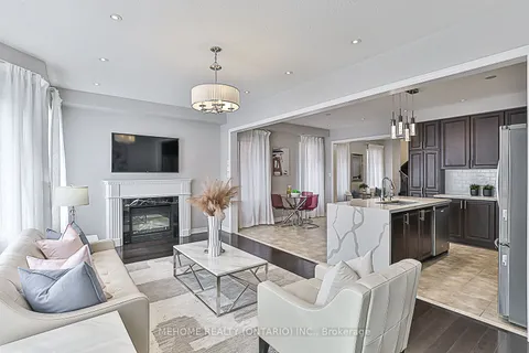 51 Beckett Ave, Markham, ON L6C 0T3