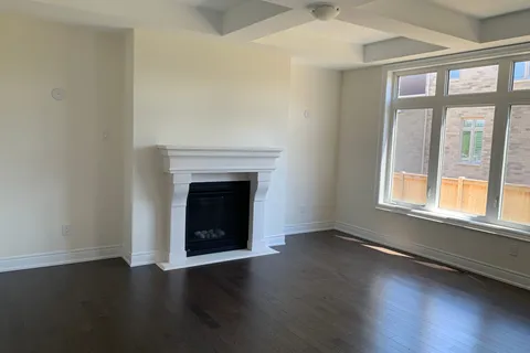 35 Prunella Crescent, East Gwillimbury, ON L9N 0S7