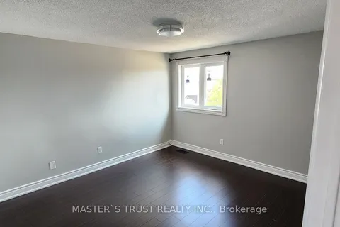 40 Page Cres, Markham, ON L3S 1W1