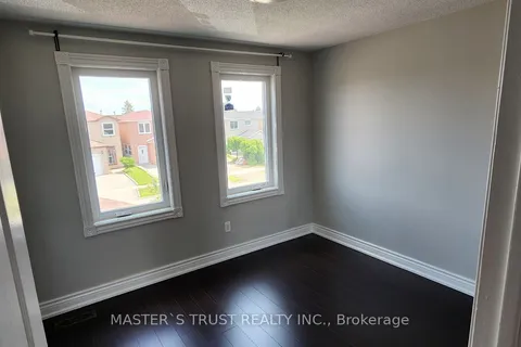 40 Page Cres, Markham, ON L3S 1W1