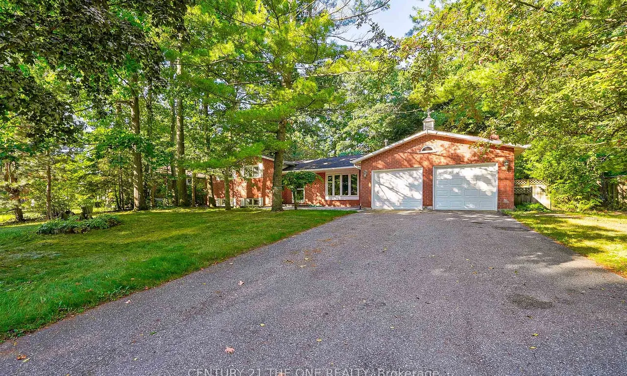 224 Park Ave, East Gwillimbury, ON L9N 1J9