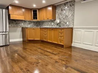 192 Kimber Cres, Vaughan, ON L4L 9K3