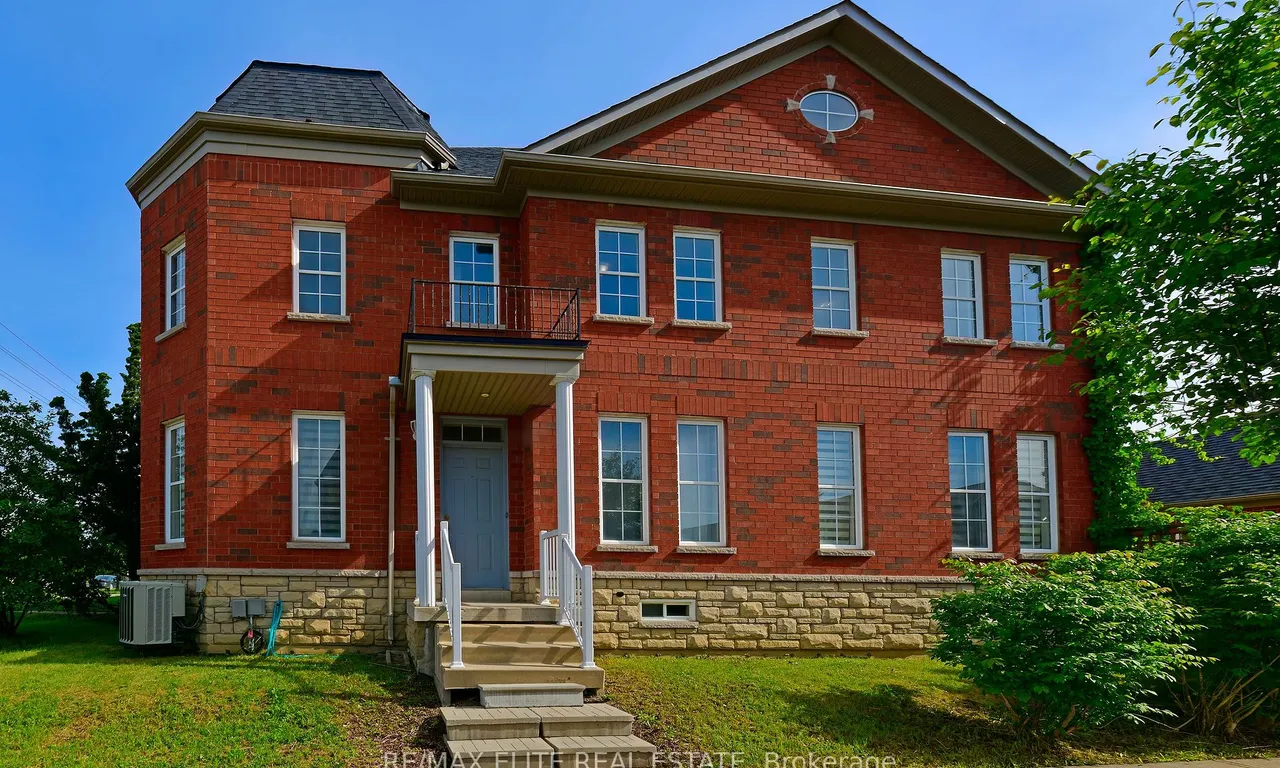 2 Pike Lane, Markham, ON L6B 1G4