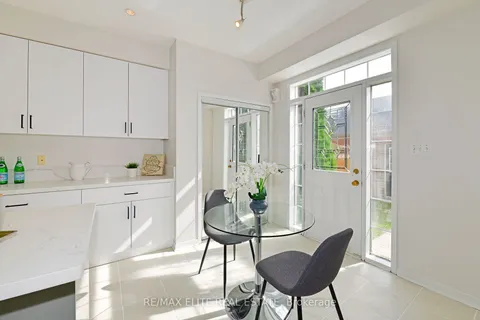 2 Pike Lane, Markham, ON L6B 1G4