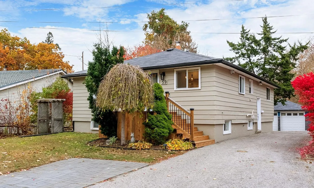 59 Oak Ave, East Gwillimbury, ON L9N 1A5