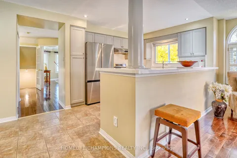 100 Russell Jarvis Dr, Markham, ON L3S 4B3