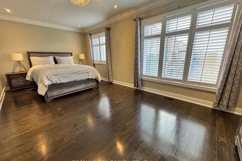 162 Anchusa Dr, Richmond Hill, ON L4B 5B6