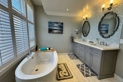 162 Anchusa Dr, Richmond Hill, ON L4B 5B6