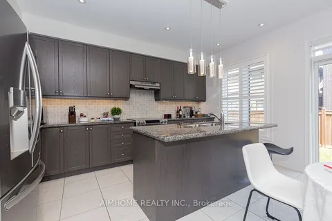 11 Elder St, Richmond Hill, ON L4S 0H2