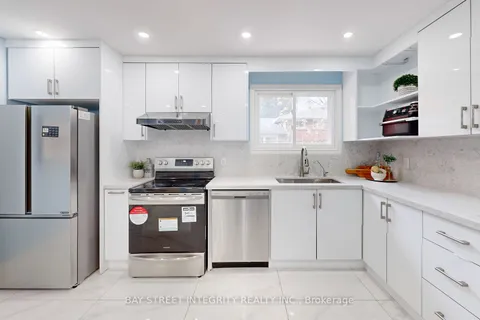 32 Markhaven Rd, Markham, ON L3R 1T9