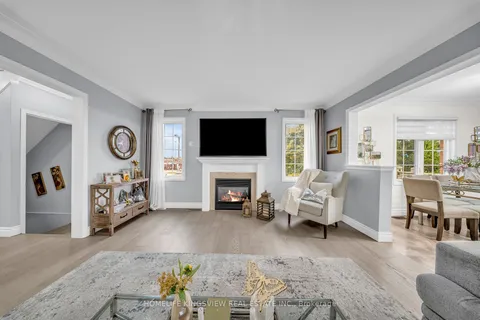 241 Canada Dr, Vaughan, ON L4H 0K2