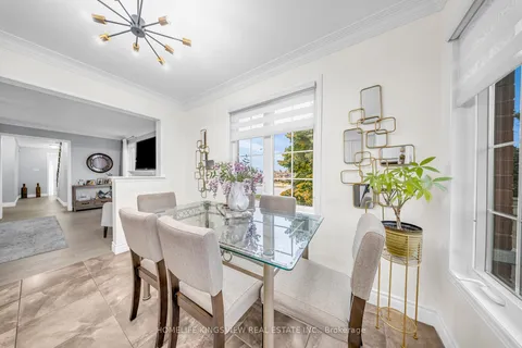 241 Canada Dr, Vaughan, ON L4H 0K2