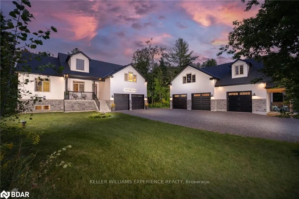 877 Pine Ave, Innisfil, ON L0L 1W0