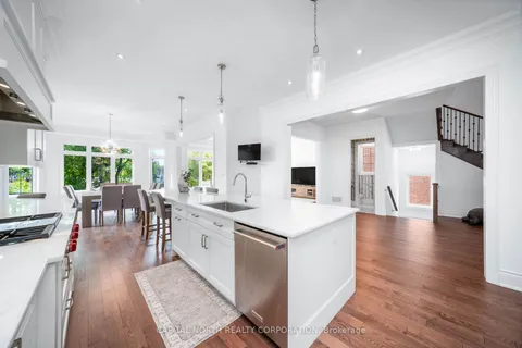 8 Kinghorn Rd, King, ON L7B 0M8