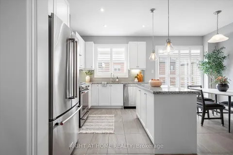 250 Cranbrook Cres, Vaughan, ON L4H 4K9