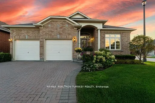 2 Suggs Lane, Whitchurch-Stouffville, ON L4A 0K6