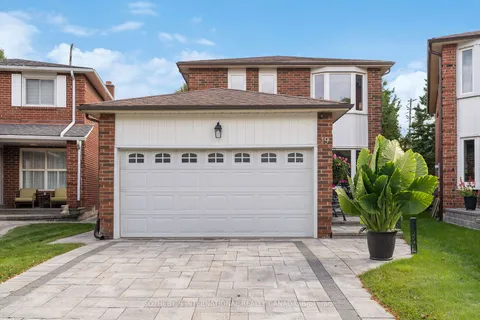 19 Spragg Circ, Markham, ON L3P 5V9