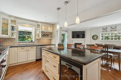 19 Spragg Circ, Markham, ON L3P 5V9