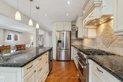 19 Spragg Circ, Markham, ON L3P 5V9