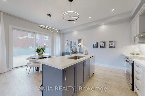 129 Pine Hill Cres, Aurora, ON L4G 3X9