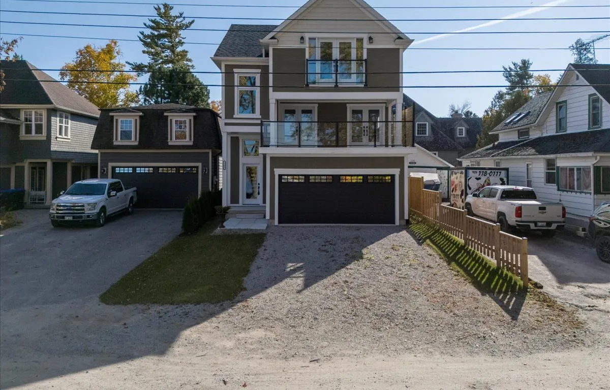 1103 Stoney Point Rd, Innisfil, ON L0L 1W0