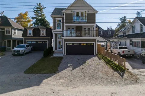 1103 Stoney Point Rd, Innisfil, ON L0L 1W0