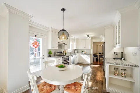 55 Sir Lancelot Dr, Markham, ON L3P 2J1