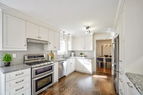 55 Sir Lancelot Dr, Markham, ON L3P 2J1