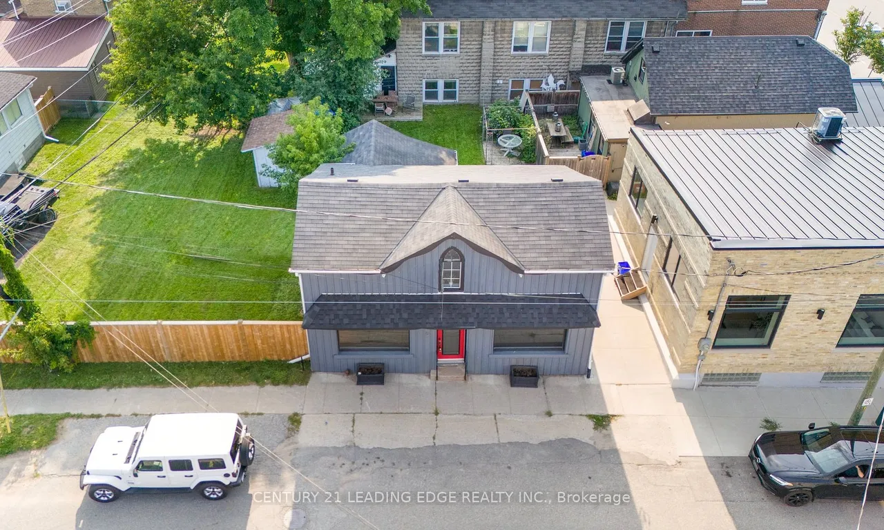 8 Church St, Uxbridge, ON L9P 1P4