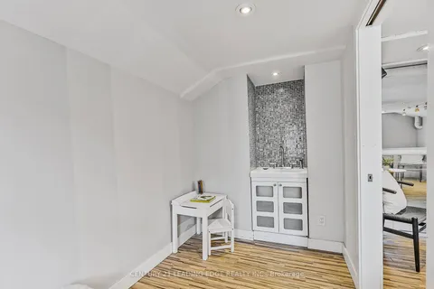 8 Church St, Uxbridge, ON L9P 1P4