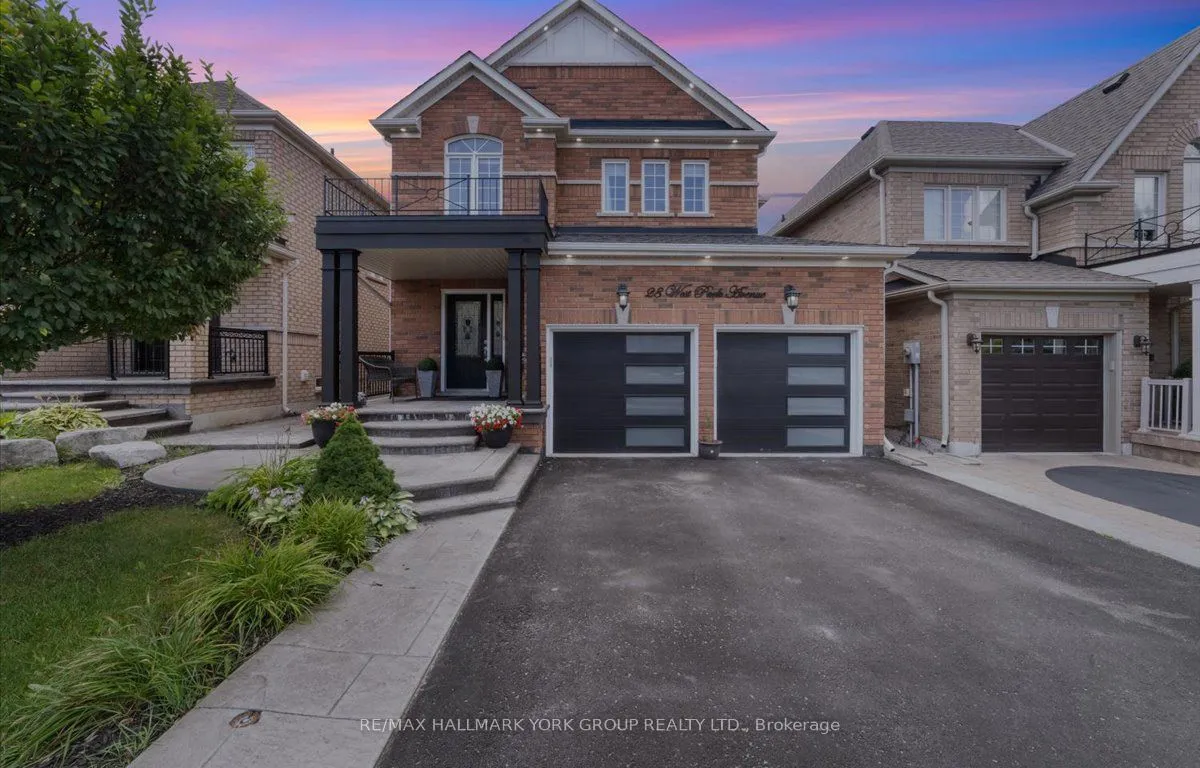 28 West Park Ave, Bradford West Gwillimbury, ON L3Z 0A8