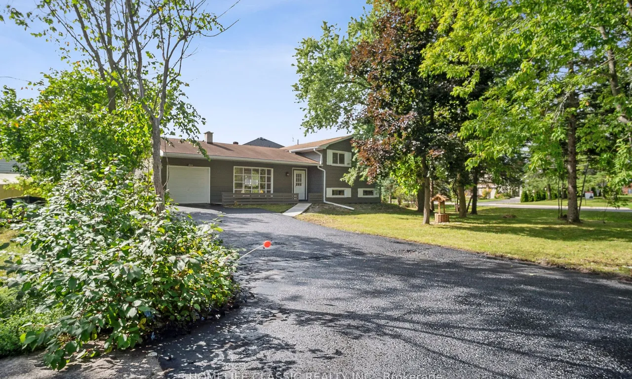 1015 Westmount Ave, Innisfil, ON L9S 1T6