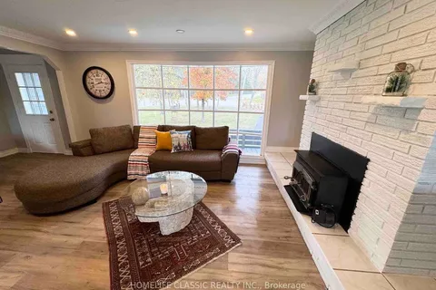 1015 Westmount Ave, Innisfil, ON L9S 1T6