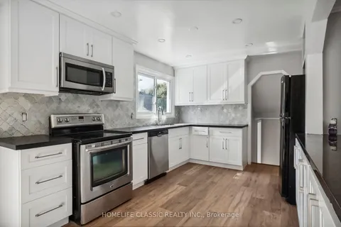 1015 Westmount Ave, Innisfil, ON L9S 1T6