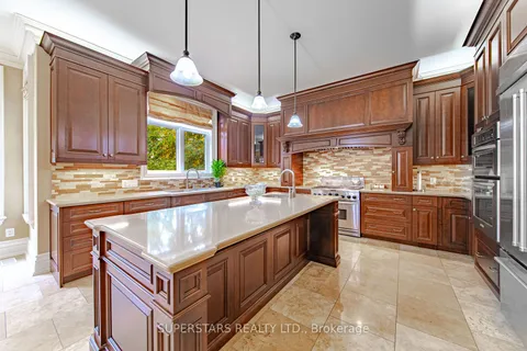 24 Glenbourne Park Dr, Markham, ON L6C 1H4