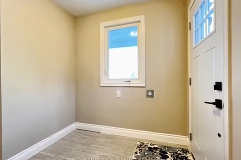 1403 Old Green Lane, East Gwillimbury, ON L9N 0L7