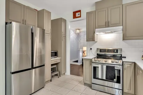 82 Terry Clayton Ave, Brock, ON K0L 1A0