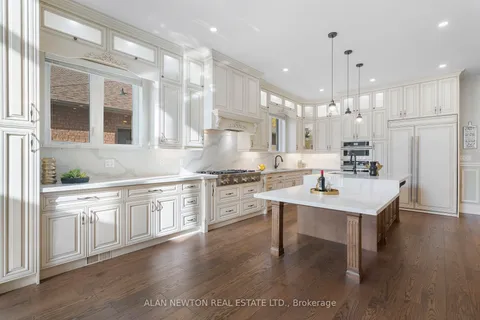 47 River Bend Rd, Markham, ON L3R 1K6